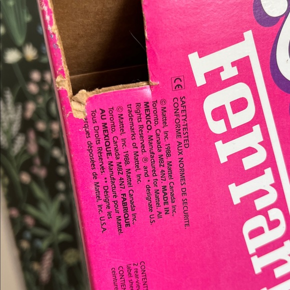 VINTAGE MATTEL BARBIE white Ferrari car 1980’s with original box!! - Picture 4 of 17